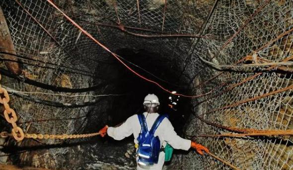 科拉超深钻井工程发现了黄金，为何不进行开采反而是关停项目了？